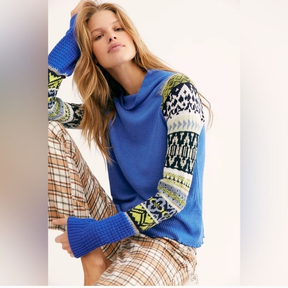 Blue Patterned Women's Sweater